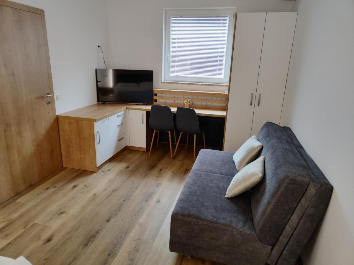 Guesthouse Haler Podcetrtek Bagian luar foto