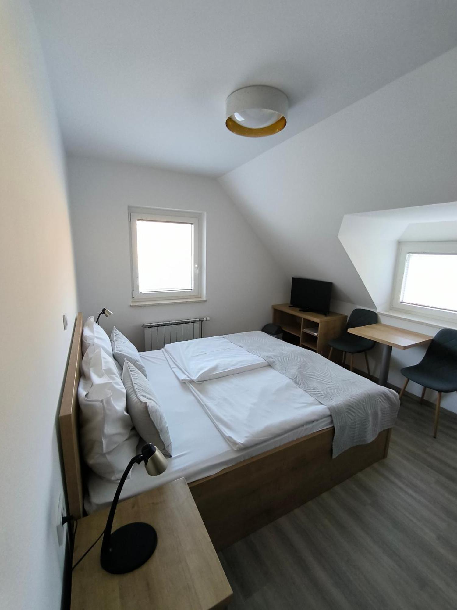 Guesthouse Haler Podcetrtek Bagian luar foto