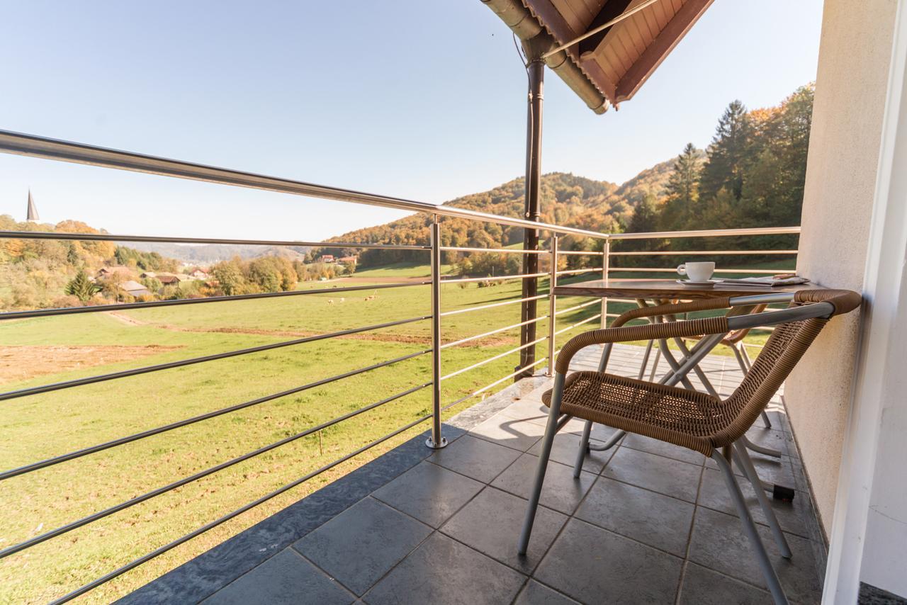 Guesthouse Haler Podcetrtek Bagian luar foto